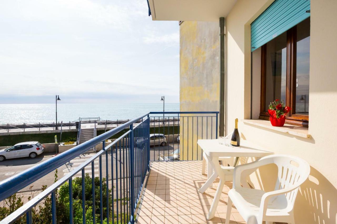Residence Cristallo Caorle Dış mekan fotoğraf