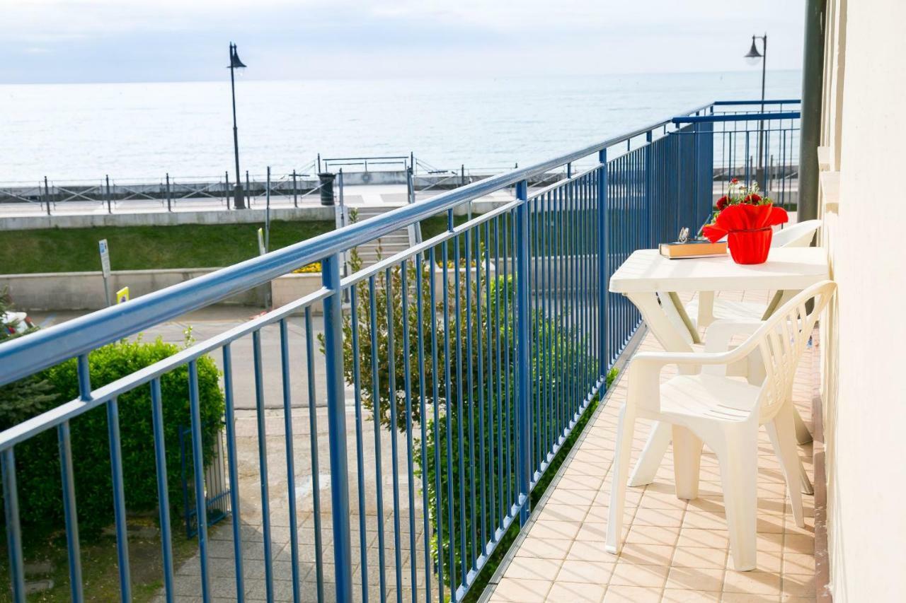 Residence Cristallo Caorle Dış mekan fotoğraf